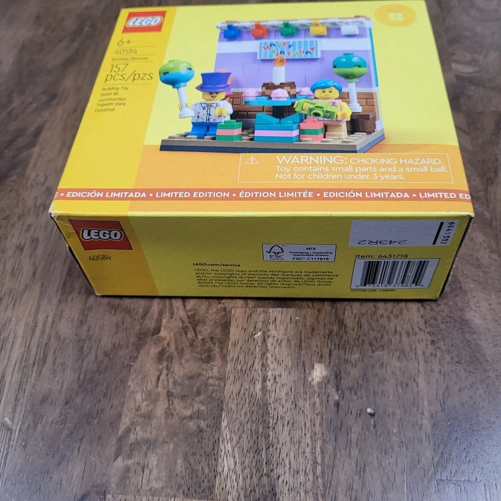LEGO 40584 Birthday Diorama Building Toy 157 pcs NIB Sealed